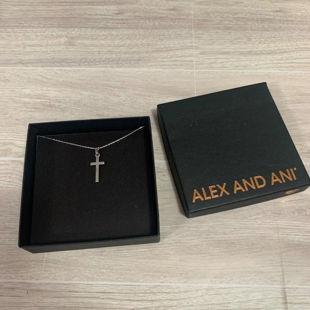 Alex And Ani Silver Tone Cross Pendant And Adjustable Chain EUC With Box - Picture 8 of 8